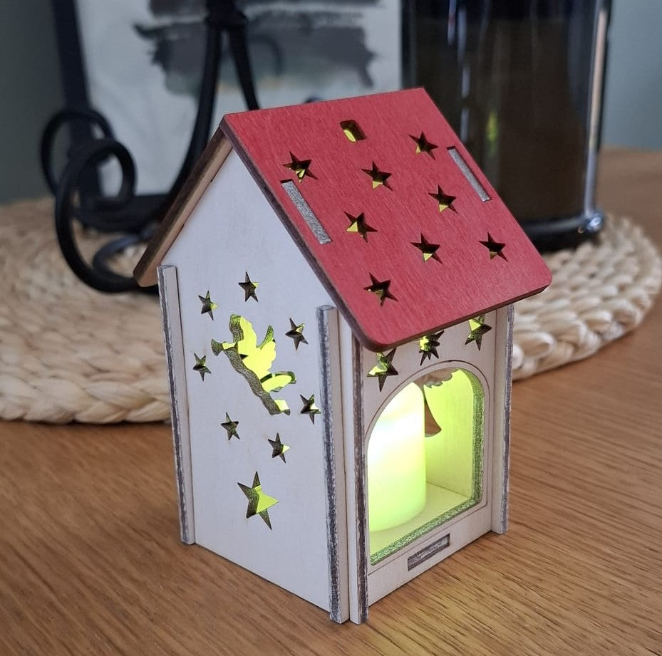 Ziemassvētku namiņš ar gaismiņu 2